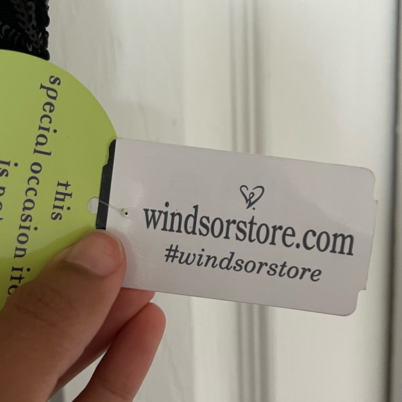 Elegant prom style sequins dress - Picture 3 of 9